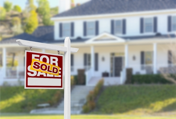 The typical U.S. household income for those who successfully purchased homes during the past year jumped by nearly $20,000 and topped six figures for only the second time on record. Photo courtesy PhotoSpin.